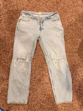 Abercrombie the baggy low rise jeans
